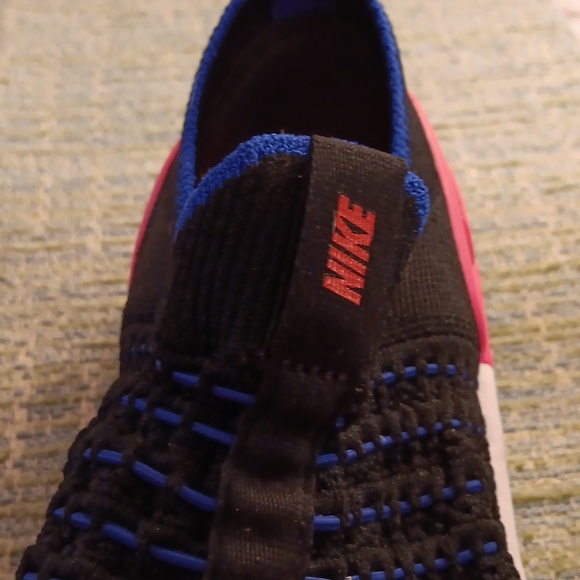 Nike React Phantom Flyknit 2 Slip On Sneakers Women size 8 - Picture 5 of 7